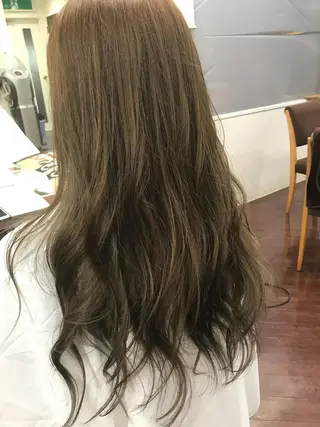 ロング カラー 長内  大明のヘアスタイル