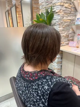 ミディアム KEEN.渋沢/ 横溝小夏のヘアスタイル