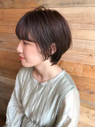 ショート 丸岡 美穂のヘアスタイル