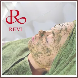 山田 愛のネイルデザイン