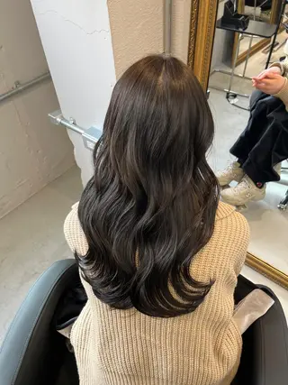 カラー REAL【レアル】所属・グレージュ/透け感 カラー/透明感カラーのヘアスタイル