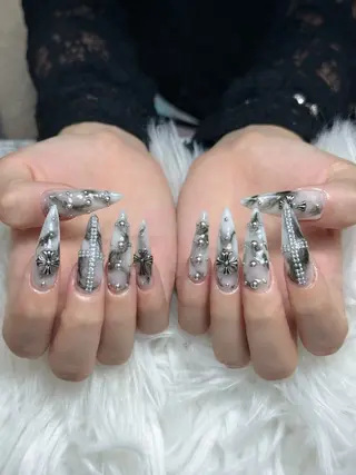 ネイル Julli NailStudioのネイルデザイン