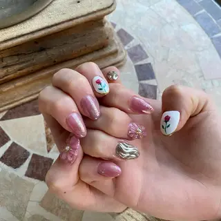 ネイル NEW WORLD所属・MIZUKI 🌏NEWWORLDのネイルデザイン