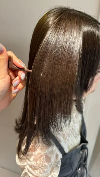 カラー 村田 茉優のヘアスタイル