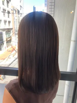 ミディアム カラー 髪質改善&ブリーチ 伊勢 祐一郎のヘアスタイル