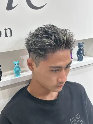 ショート カラー パーマ メンズ ✨メンズ特化✨ サーフカール🏄‍♂のヘアスタイル