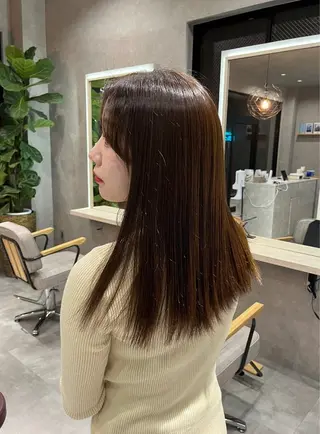 セミロング ☘️艶カラー➕ レイヤー maya☘のヘアスタイル