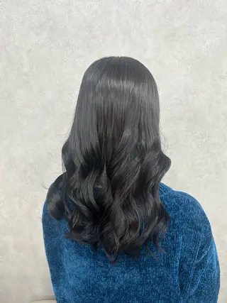 ロング カラー ヘアアレンジ 七海 芽亜利のヘアスタイル