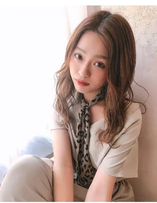 ミディアム 代表山口ひな 髪質改善のプロのヘアスタイル