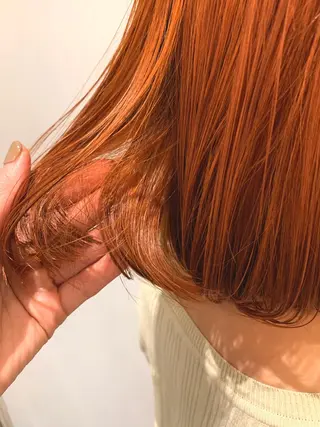 ミディアム クワハラ イオリのヘアスタイル