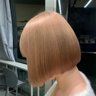 ショート カラー サロウィン(SALOWIN)原宿iori店所属・ツヤツヤ ハイトーン/Reiのヘアスタイル