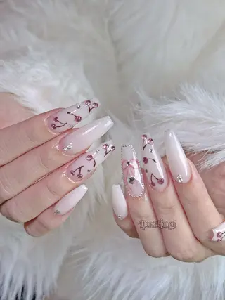 ネイル Dark Honey Susuのネイルデザイン