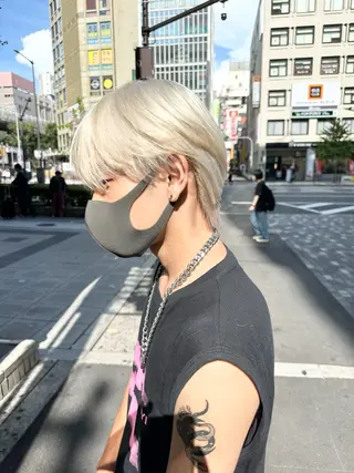 ショート カラー ヘアアレンジ メンズ MONIQA所属・🐲RYUKI メンズブリーチのヘアスタイル