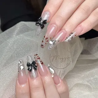 ネイル Maggie Nail🦩のネイルデザイン