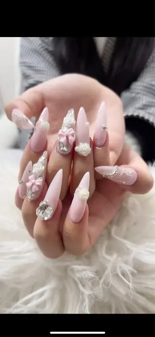 ネイル Crystal Eye&Nailのネイルデザイン