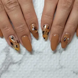 ネイル Lily Roseスタッフ一同のマツエク・マツパデザイン