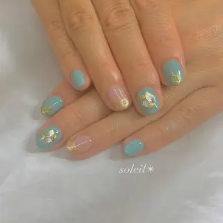 ネイル 粟津 美紀のネイルデザイン