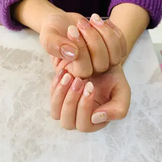 ネイル Feliz所属・Feliz 楽しいネイルサロンのネイルデザイン