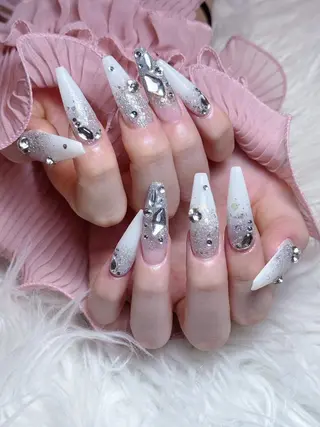 ネイル 🩵Yun nail Salon 🩵のネイルデザイン