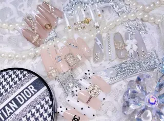 ネイル Yudia🦋 azuのネイルデザイン