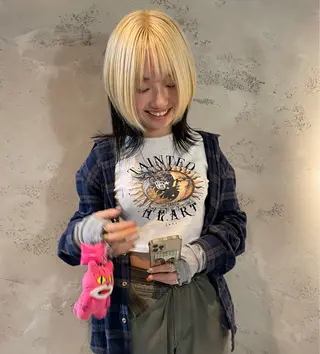 ミディアム カラー 増井 歩夢のヘアスタイル