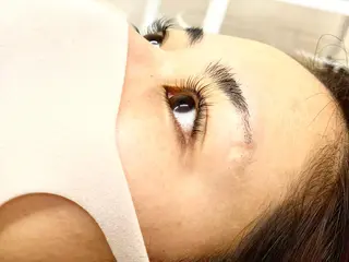 マツエク・マツパ くるるん本店🍀 陽の眉毛・アイブロウイメージ