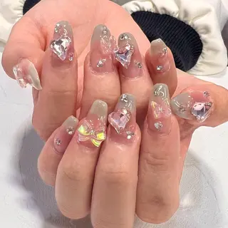 ネイル RIEKO🍒 ワンホン♡推しネイルのネイルデザイン