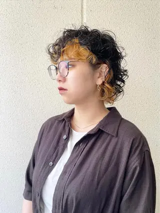 ショート カラー パーマ 永田〈店長#レイヤー #ウルフ#ハイトーンのヘアスタイル