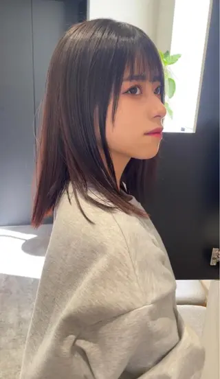 ミディアム 耳つぼ屋さん ‎🤍りりのヘアスタイル