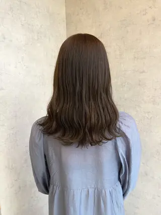 カラー 鈴木 春衣のヘアスタイル