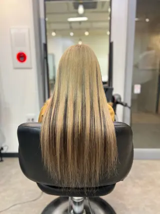 ロング カラー 【DEST】 KAHOのヘアスタイル