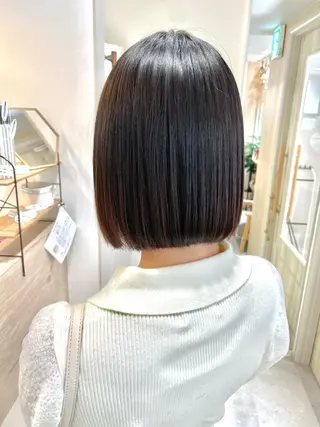 ショート カラー 西 めぐみのヘアスタイル