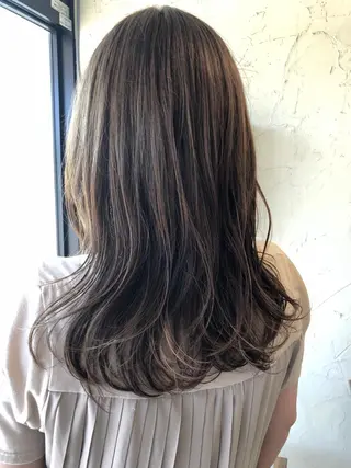 セミロング カラー Ichimura yurieのヘアスタイル