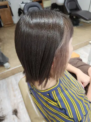 ミディアム 店長 とみー / ツヤ感＆似合わせのヘアスタイル