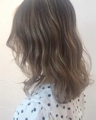 セミロング カラー Neolive Cava 相模大野店所属・sola: neoliveのヘアスタイル