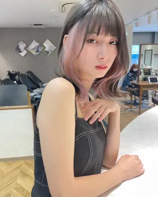 ミディアム Aster れおんのヘアスタイル