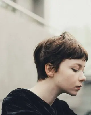 ショート 加藤木麻彩 NEROのヘアスタイル