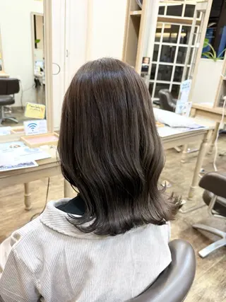 ミディアム 杉田 花乃のヘアスタイル