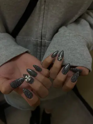 ネイル 🩶韓国/ワンホン myu🩶のネイルデザイン