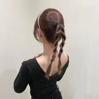 ロング ヘアアレンジ mugelca所属・ワタナベ リリコのヘアスタイル