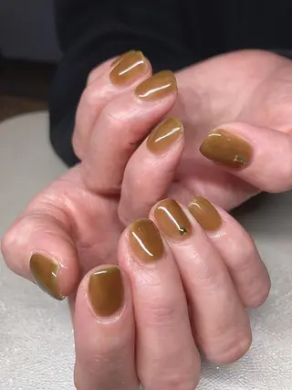 ネイル 𝐴𝑁𝑈𝐸 深爪育成専門サロンのネイルデザイン