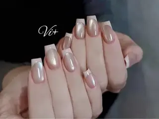 ネイル Nailsalon Vi+ももか🩷のネイルデザイン