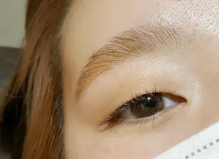 マツエク・マツパ 💜bora .のネイルデザイン