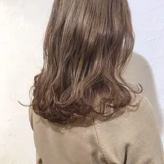 セミロング CUORE クオーレのヘアスタイル