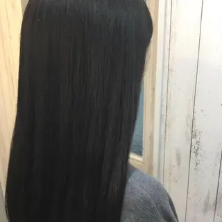 ロング カラー パーマ embrace エンブレイスのヘアスタイル