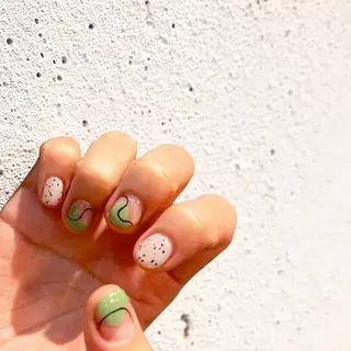 ネイル nail salon　Natural Cure所属・平井 彩香のネイルデザイン