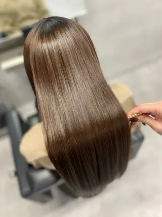 ロング 艶髪/縮毛矯正 🫧辻野海羽のヘアスタイル