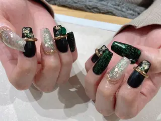 ミディアム Nail  R💫 naoのネイルデザイン
