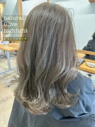 ロング 藤本 静香のヘアスタイル