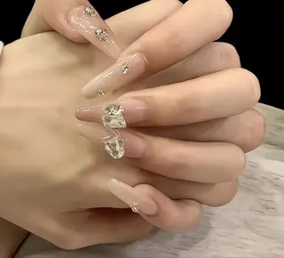 ネイル AB マツエクネイルサロンのネイルデザイン